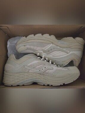 Saucony ProGrid Omni 9 Armor Sneakers Summer Sand NIB Women's 7